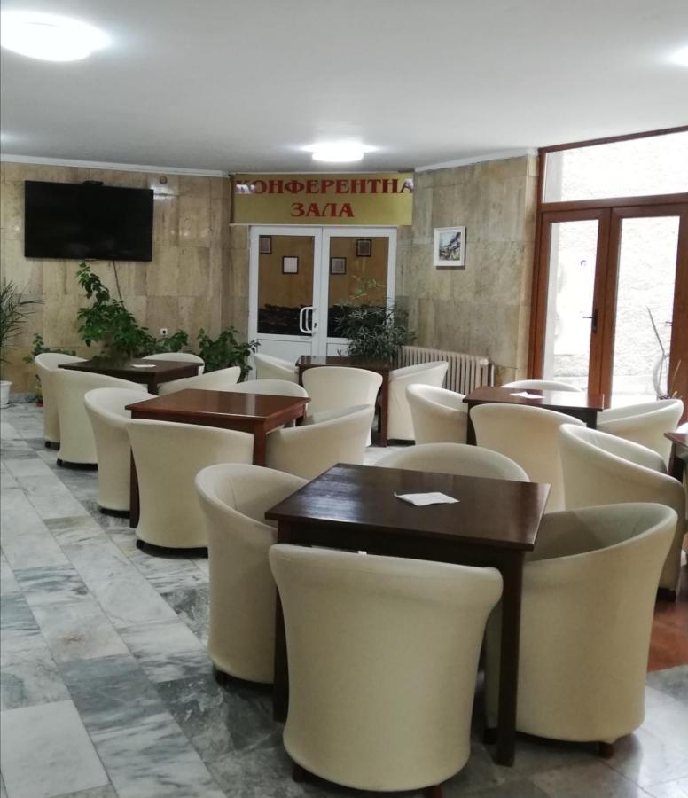 Apart Hotel Central Razgrad Exterior photo