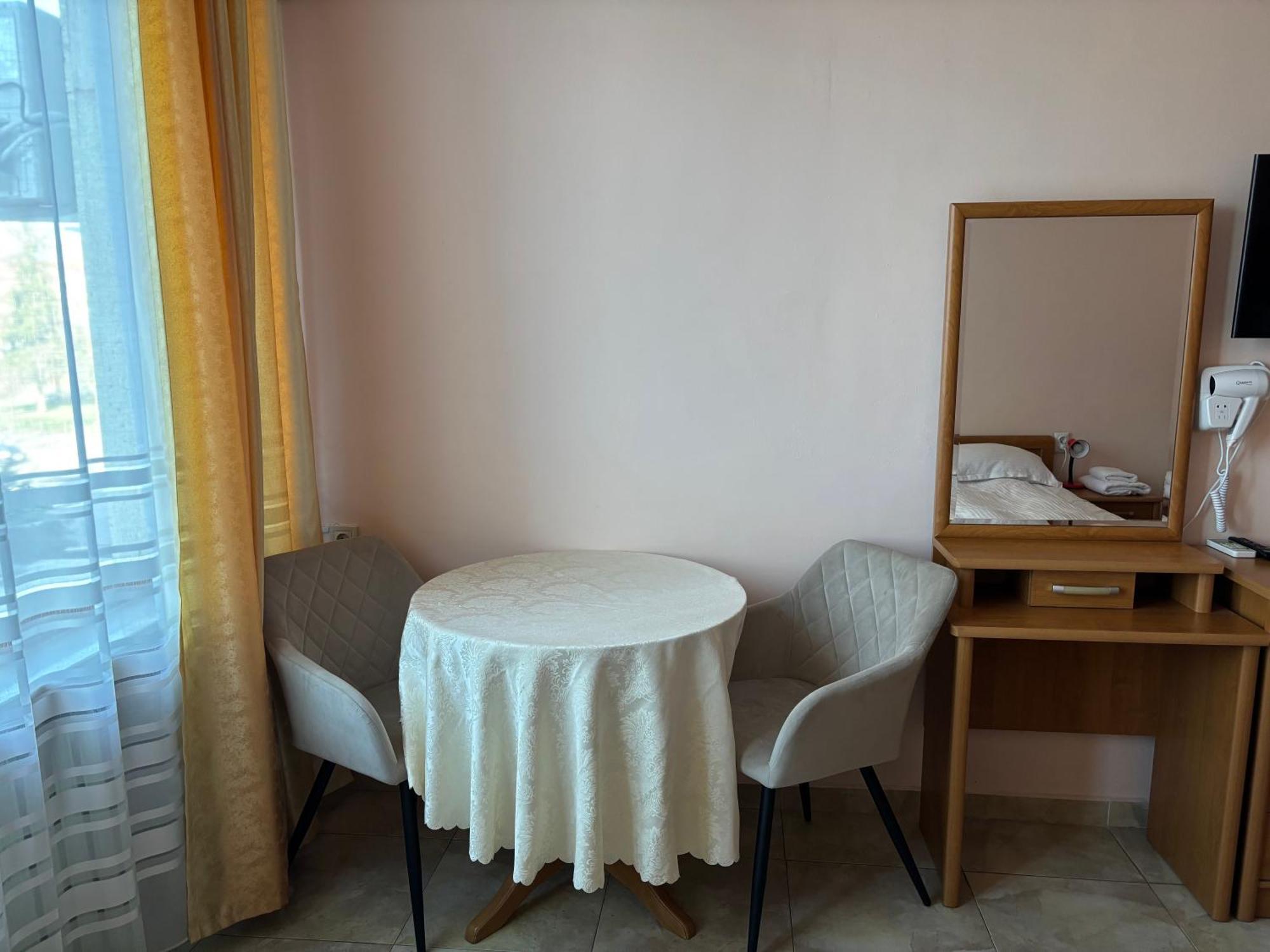 Apart Hotel Central Razgrad Exterior photo