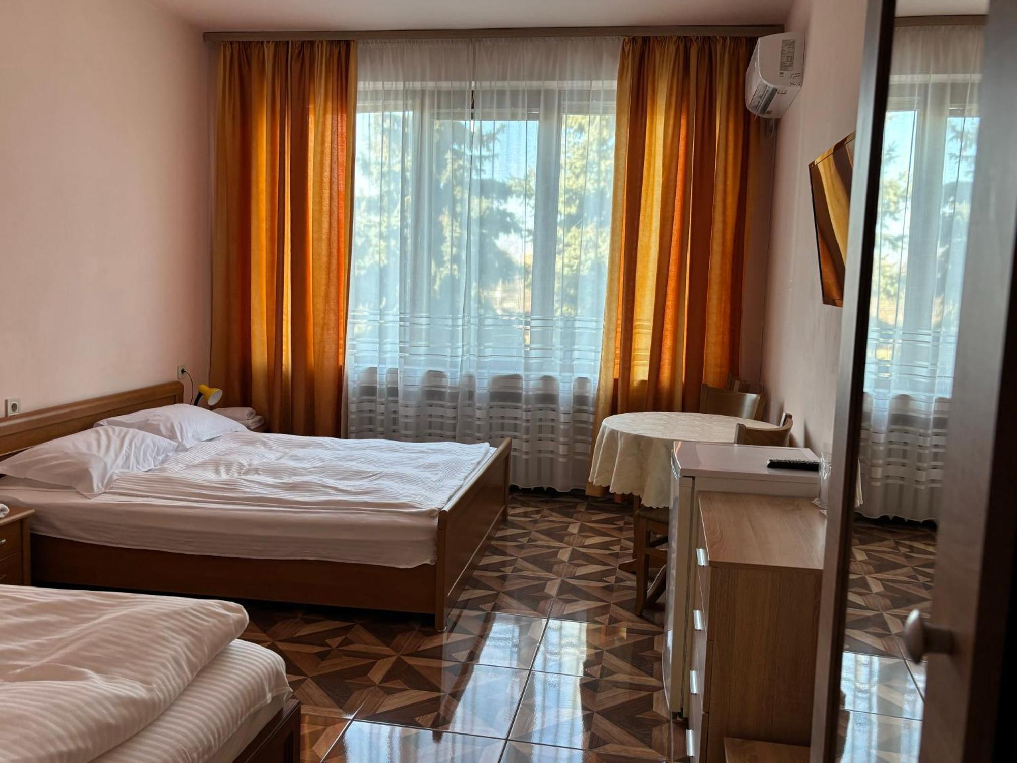 Apart Hotel Central Razgrad Exterior photo